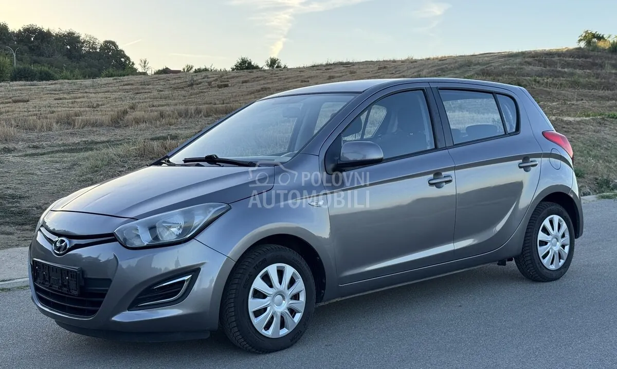 Hyundai I20 2013 photo 3