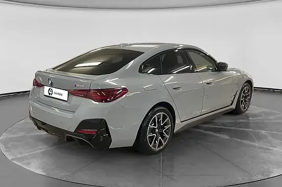 BMW I4 2025 photo 5