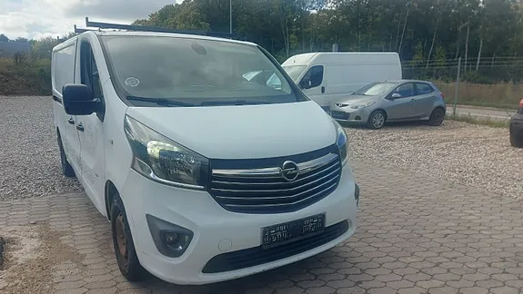 Opel Vivaro 2015 photo 2