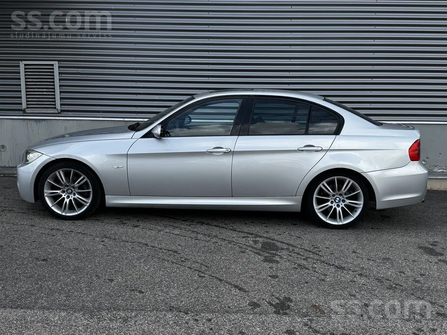 BMW 320D 2006 photo 2