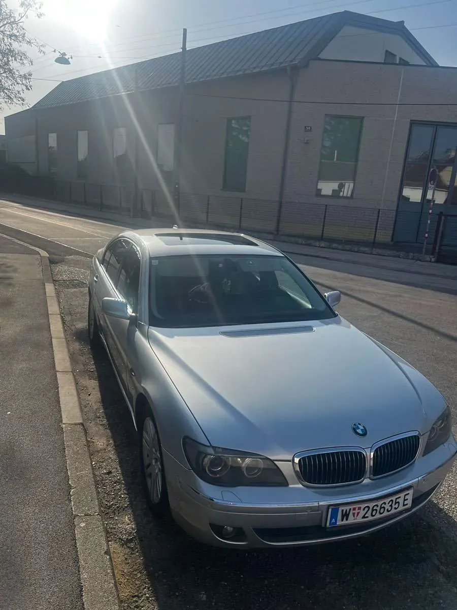 BMW 7 Series 2008 photo 3