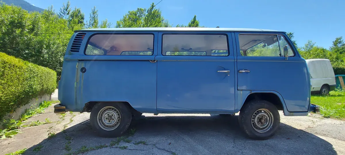 Volkswagen T2 1974 photo 3