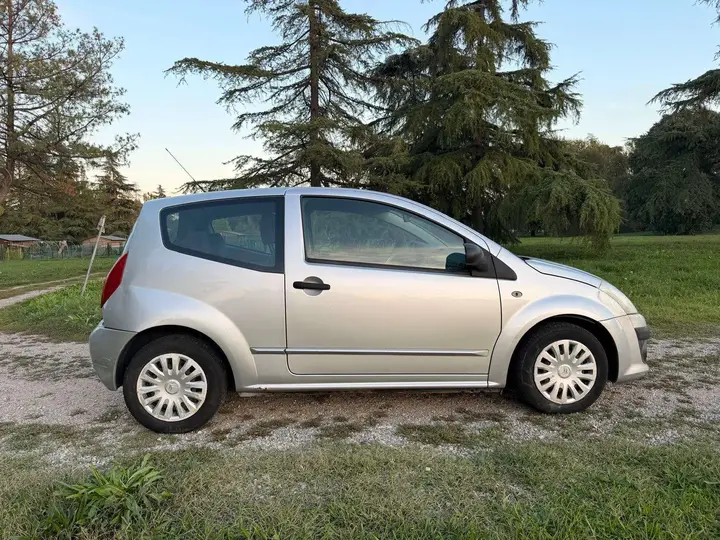 Citroen C2 2008 photo 4