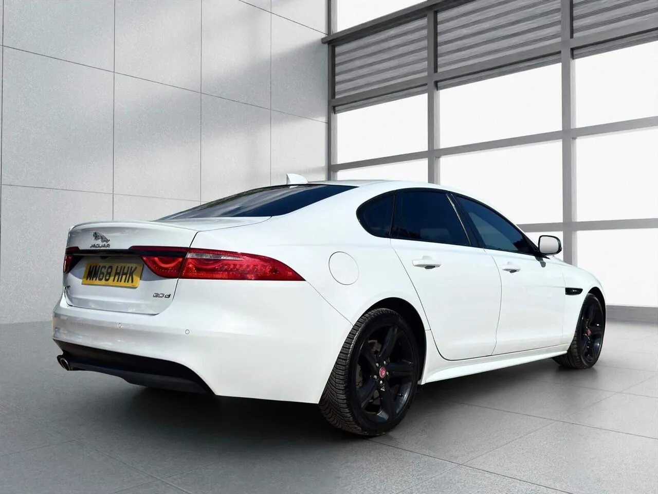 Jaguar Xf 2018 photo 5