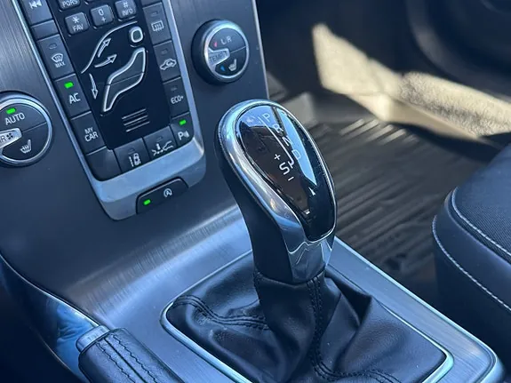 Volvo V40 2016 photo 5