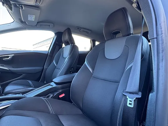 Volvo V40 2016 photo 4