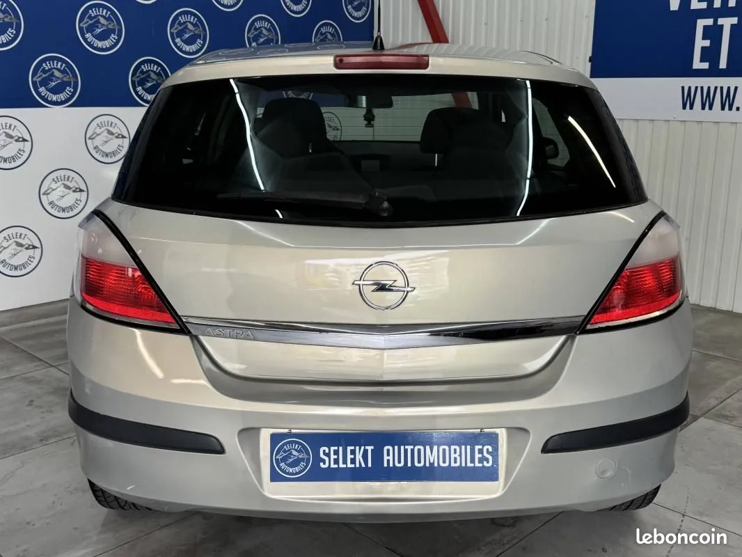 Opel Astra 2005 photo 3