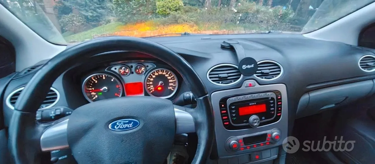 Ford Focus 2011 photo 4