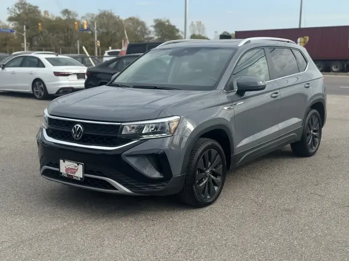 Volkswagen Taos