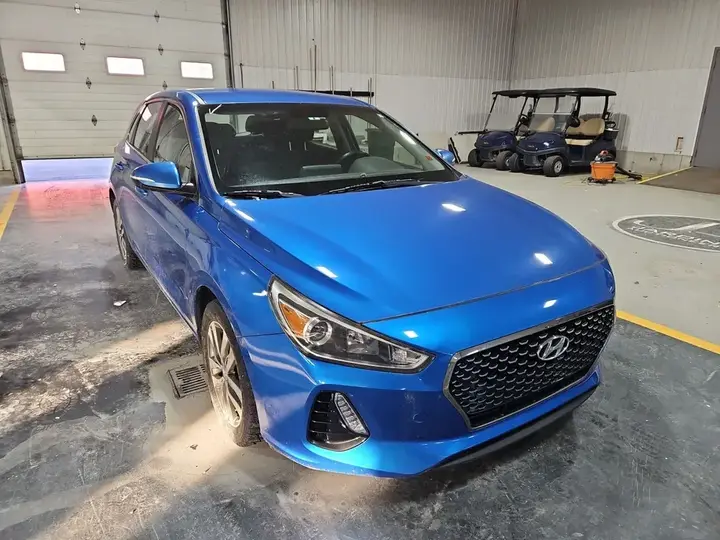 Hyundai Elantra 2018 photo 3