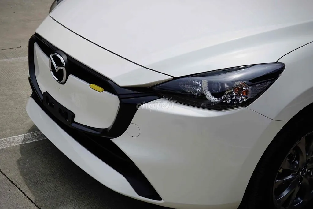 Mazda 2 2026 photo 3