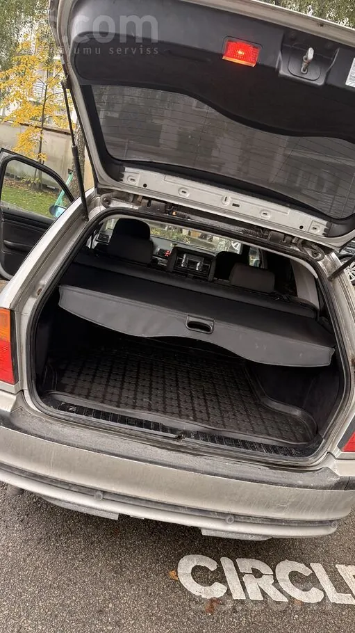 BMW 318 2003 photo 5