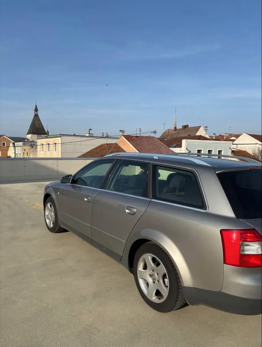 Audi A4 2002 photo 3