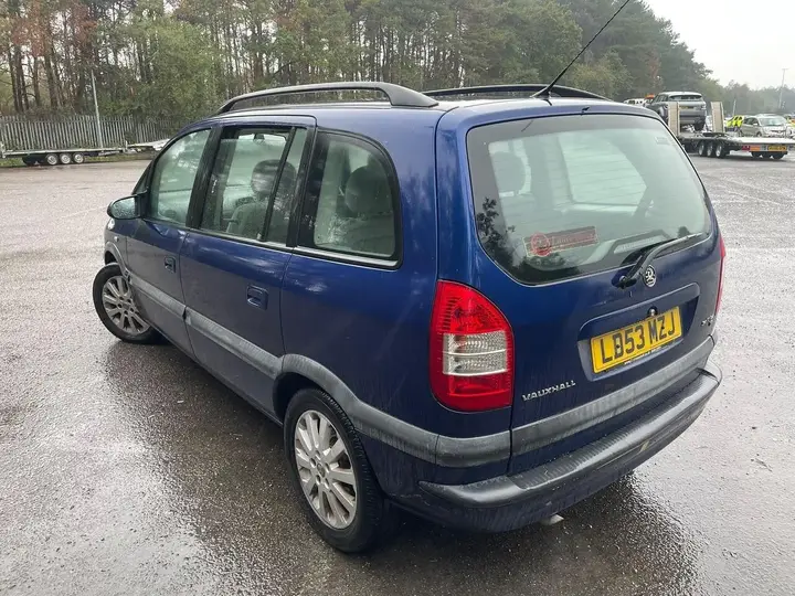 Vauxhall Zafira 2003 photo 4