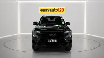Ford Everest 2023 photo 3