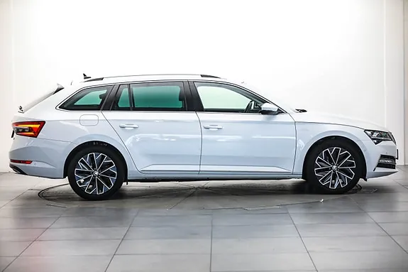Skoda Superb 2021 photo 3