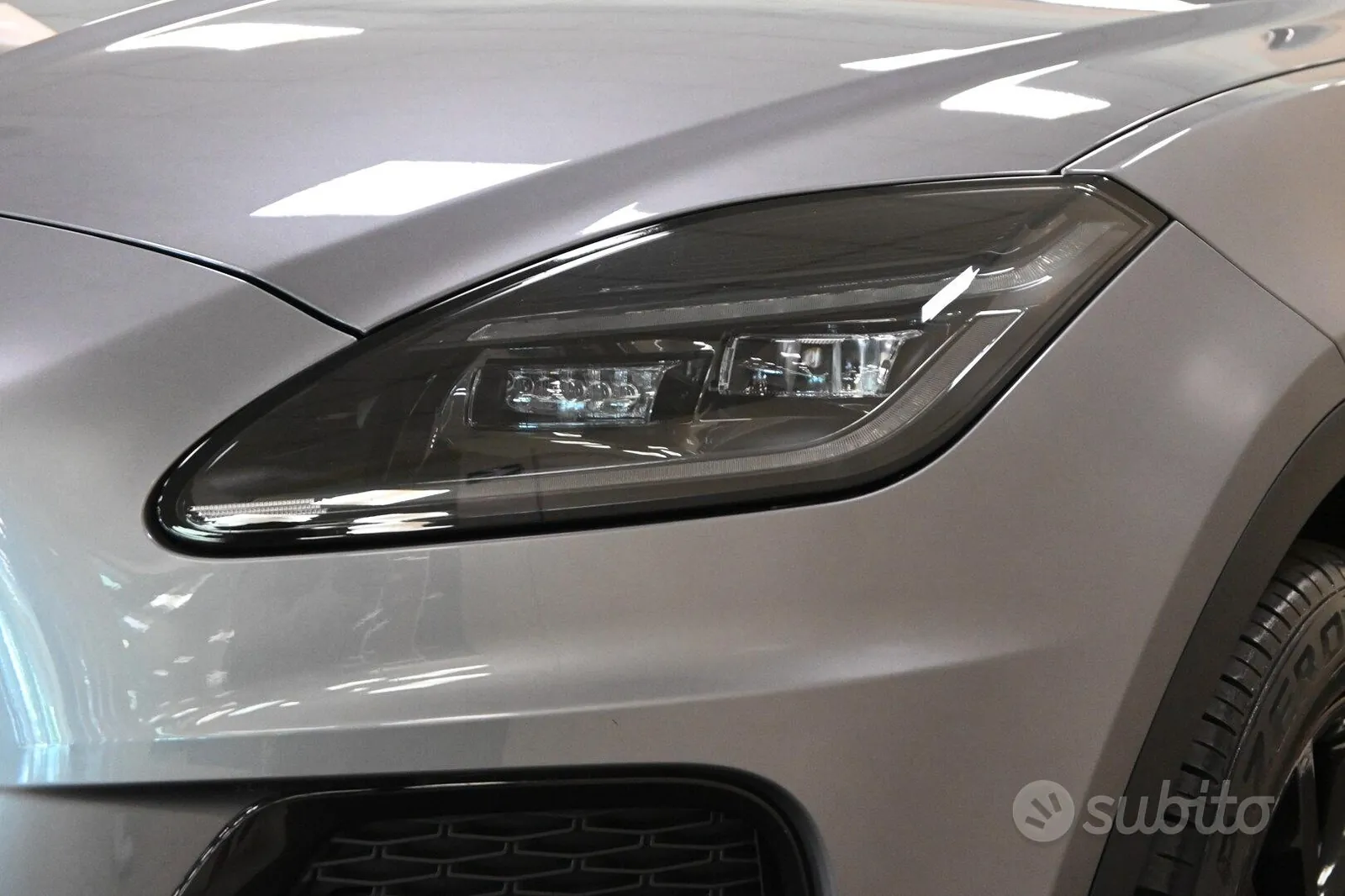 Jaguar E-Pace 2023 photo 3