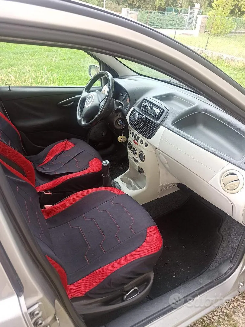Fiat Punto 2005 photo 5