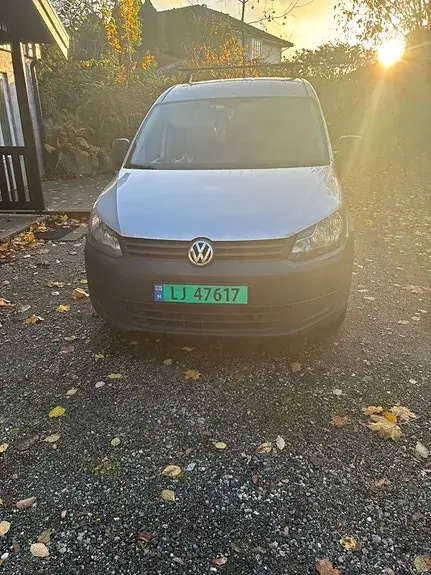 Volkswagen Caddy Maxi 2012 photo 2