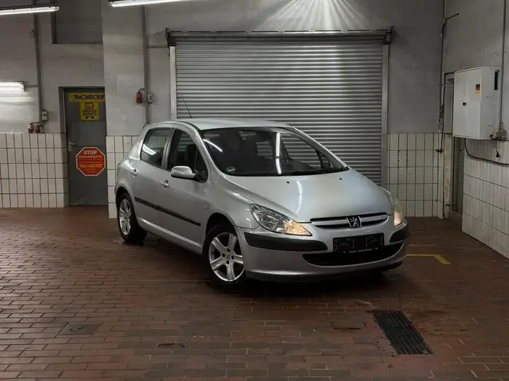 Peugeot 307