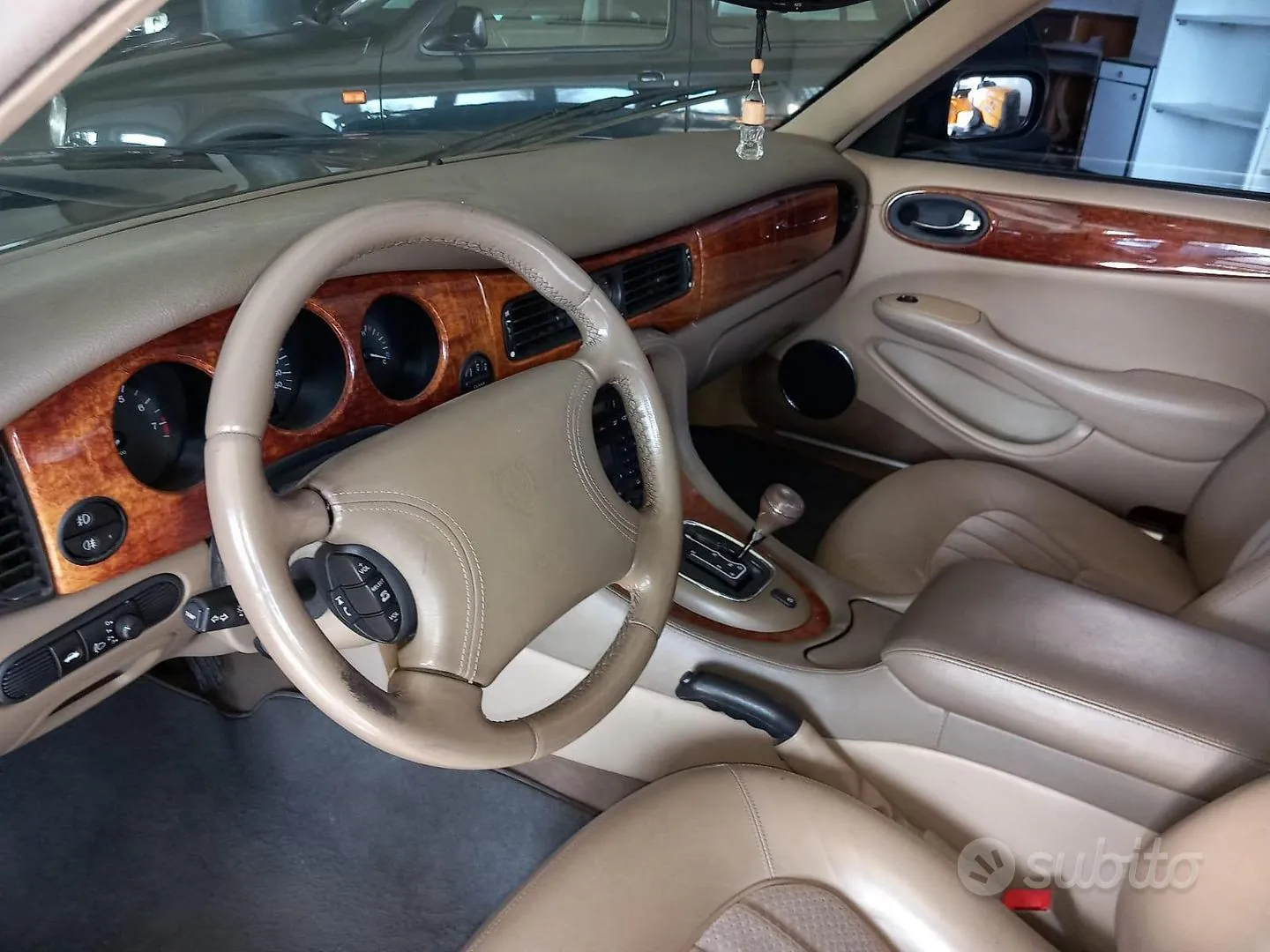 Jaguar Xj 1998 photo 5