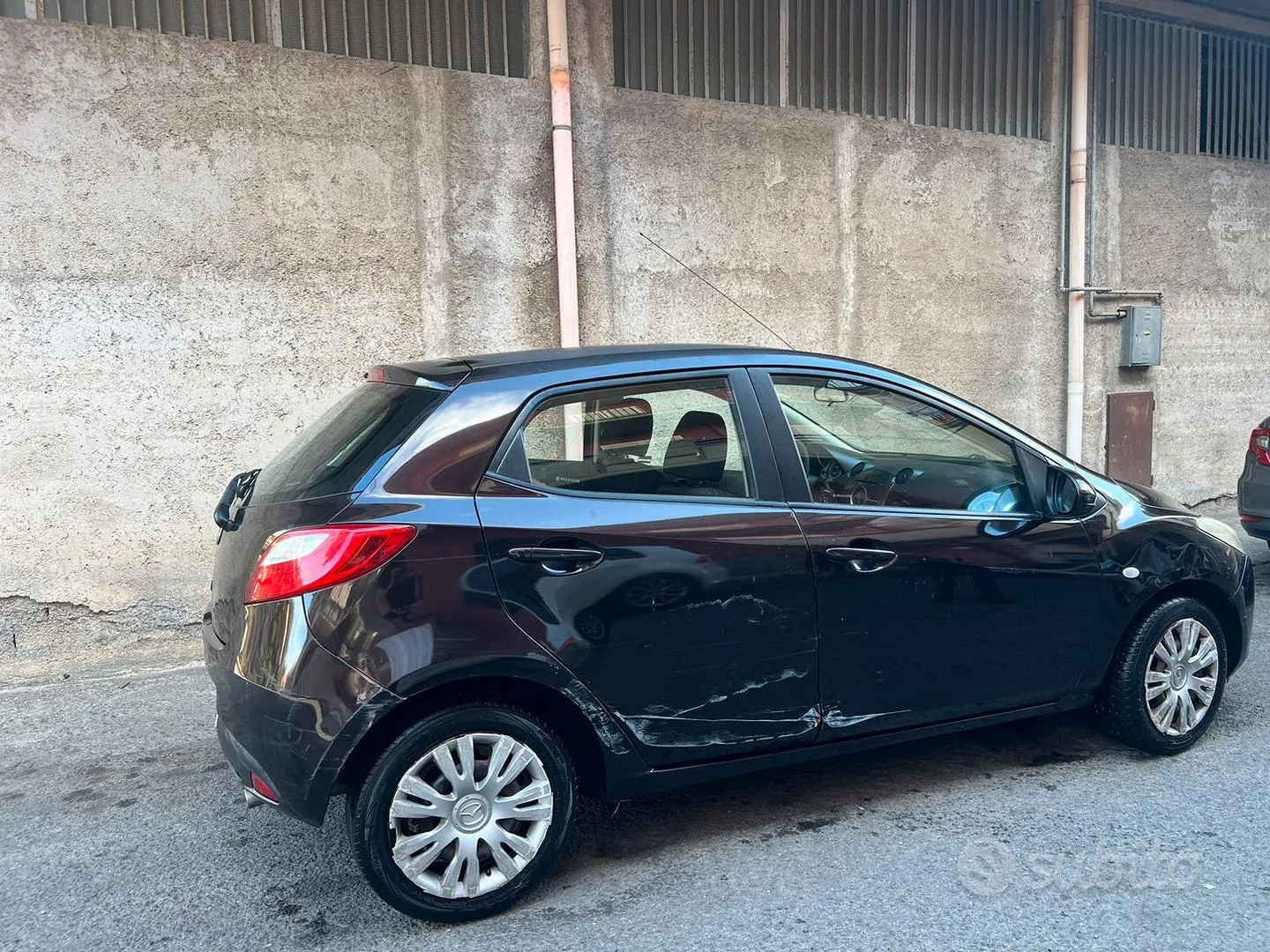 Mazda 2 2009 photo 2
