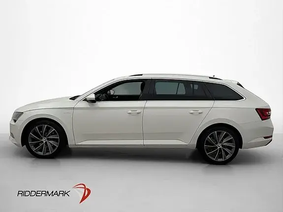 Skoda Superb 2019 photo 4