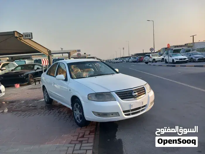 Nissan Sunny 2012 photo 3