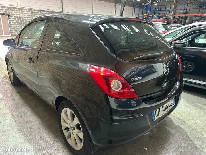 Opel Corsa 2012 photo 5