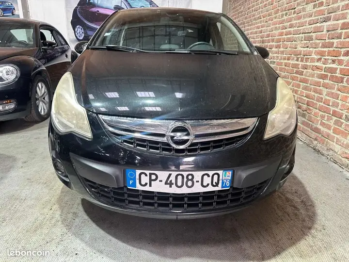 Opel Corsa 2012 photo 2