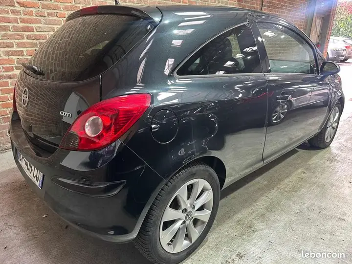 Opel Corsa 2012 photo 4