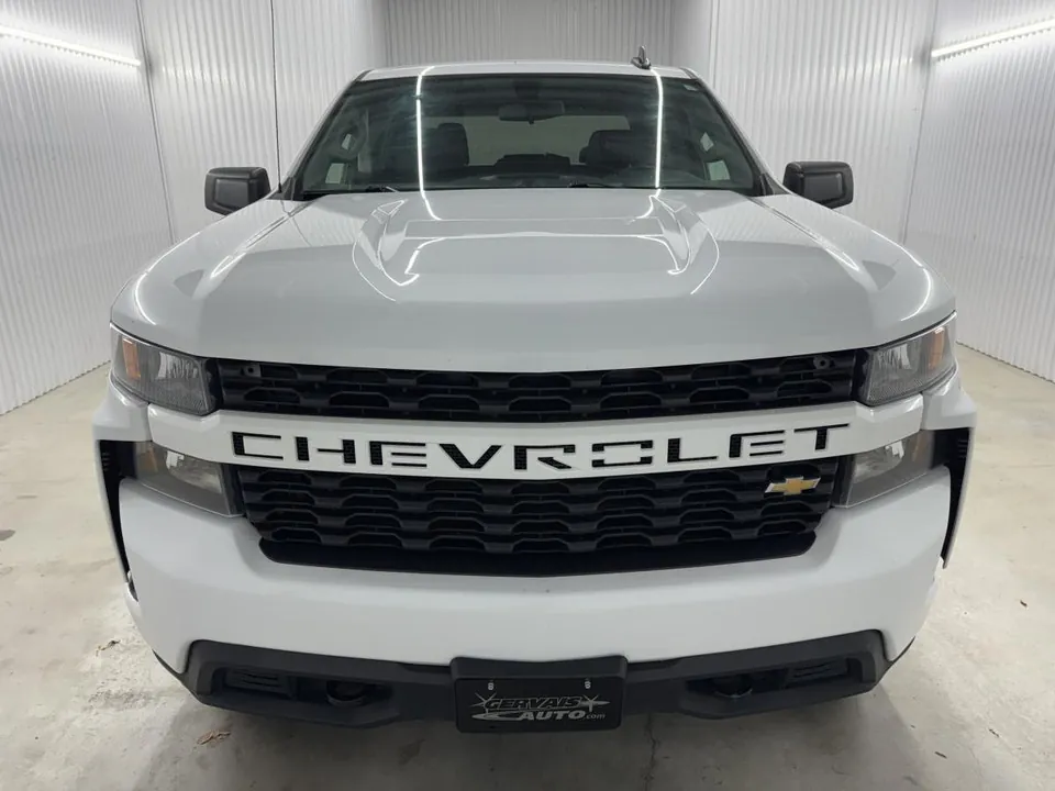 Chevrolet Silverado 1500 2021 photo 3