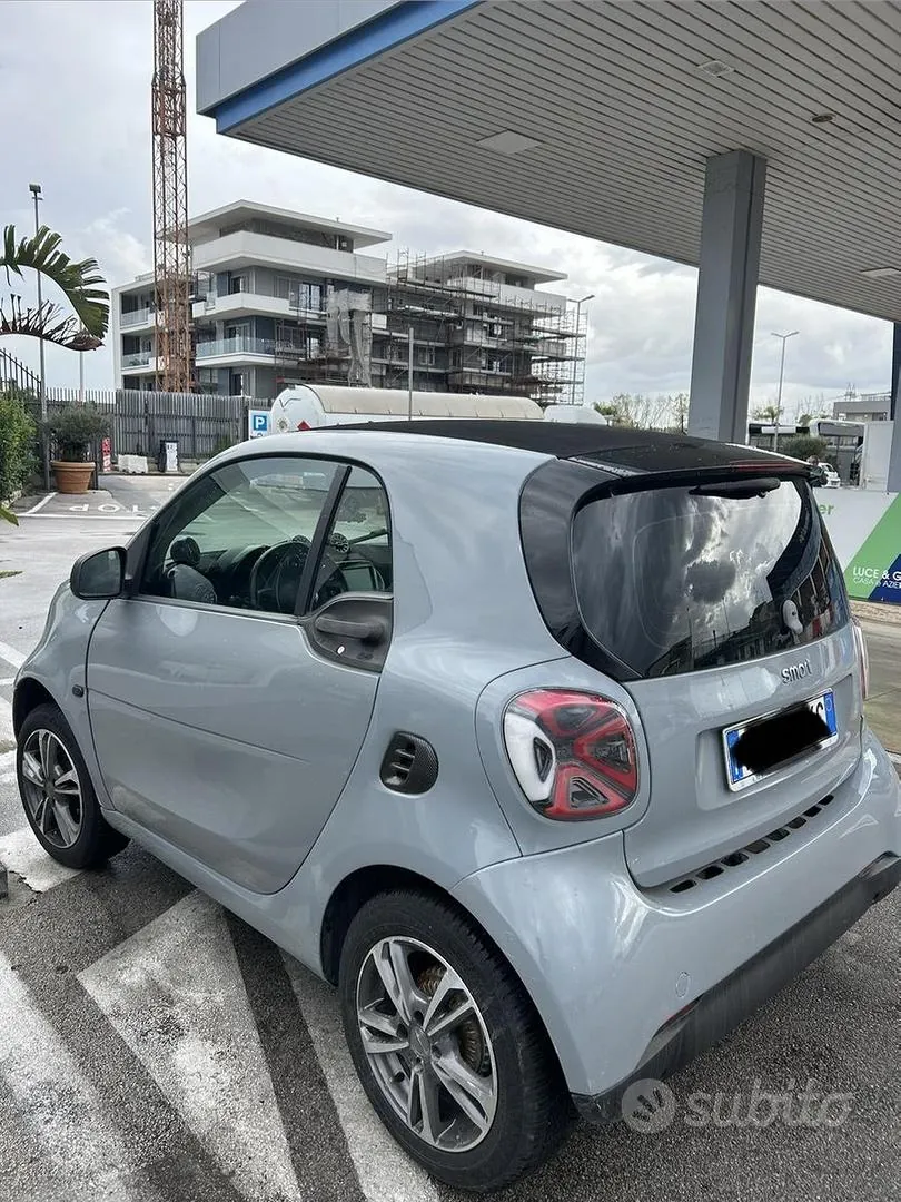 Smart Fortwo 2019 photo 3
