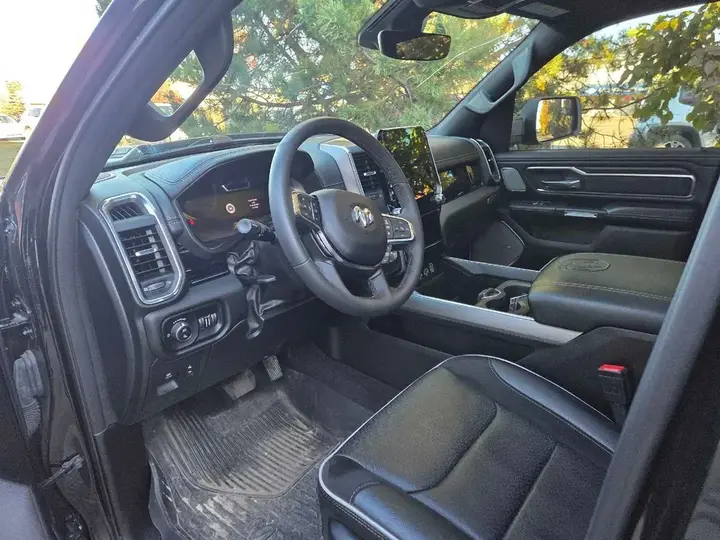 Ram 1500 Laramie 2025 photo 2