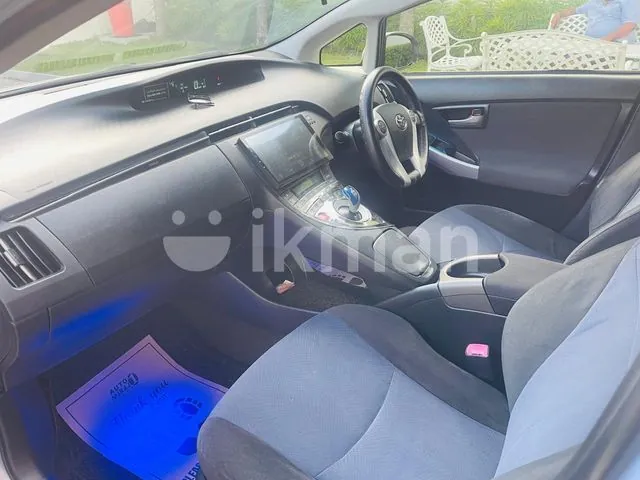 Toyota Prius 2012 photo 5
