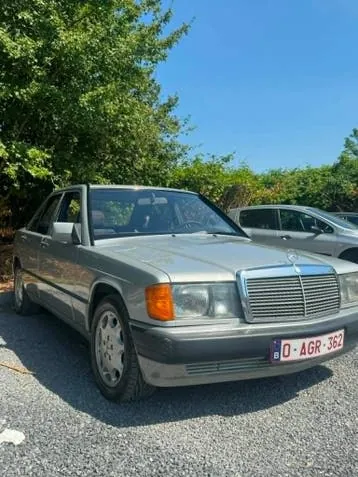 Mercedes-Benz 190D