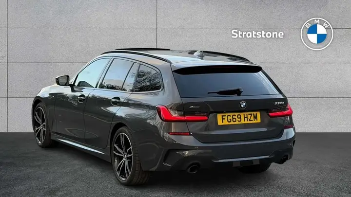 BMW 3 Series 2019 photo 2