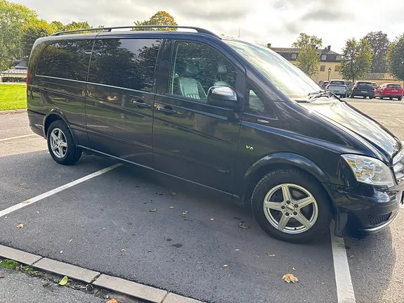 Mercedes-Benz Viano 2011 photo 4