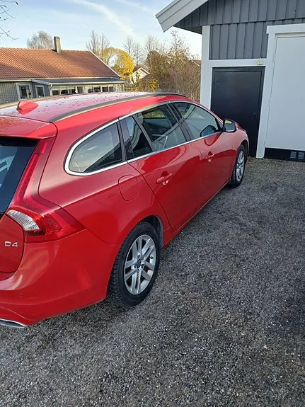 Volvo V60 2015 photo 4