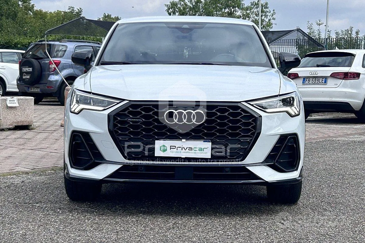 Audi Q3 2020 photo 2