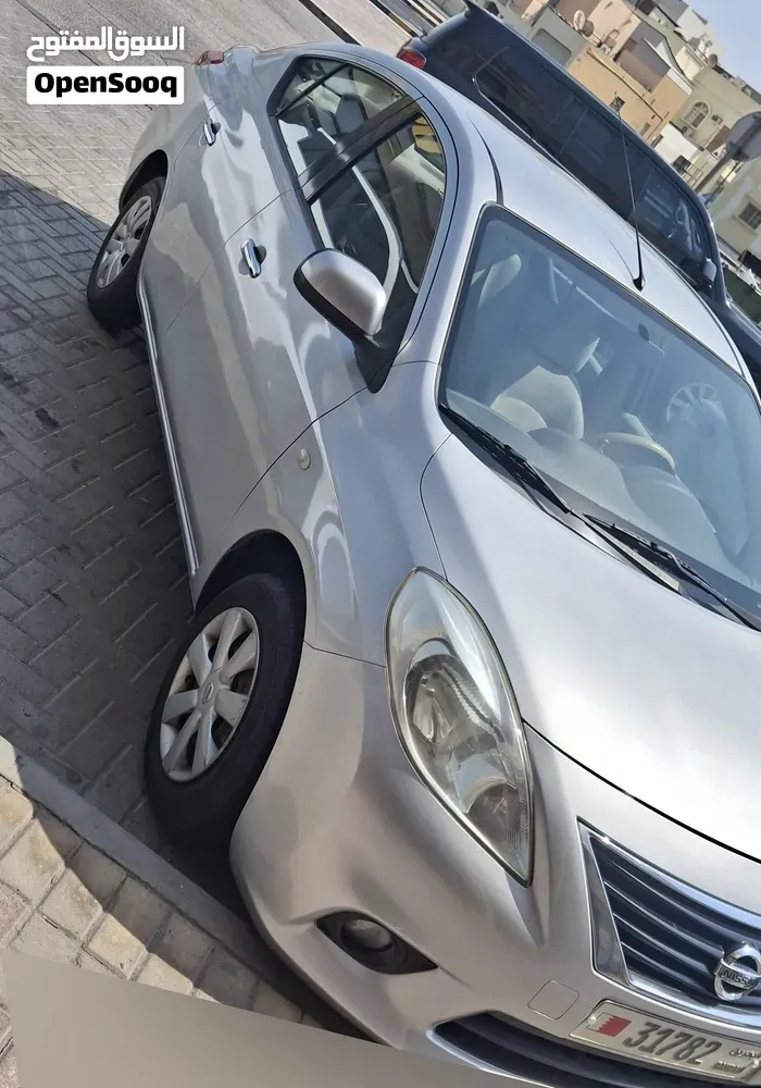 Nissan Sunny 2012 photo 2
