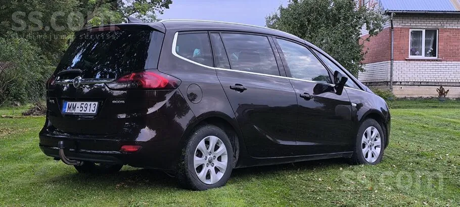 Opel Zafira 2015 photo 4