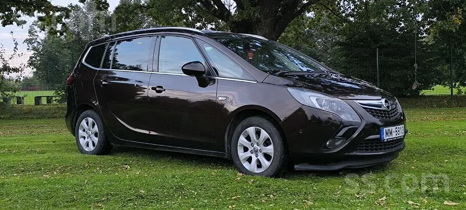 Opel Zafira 2015 photo 3