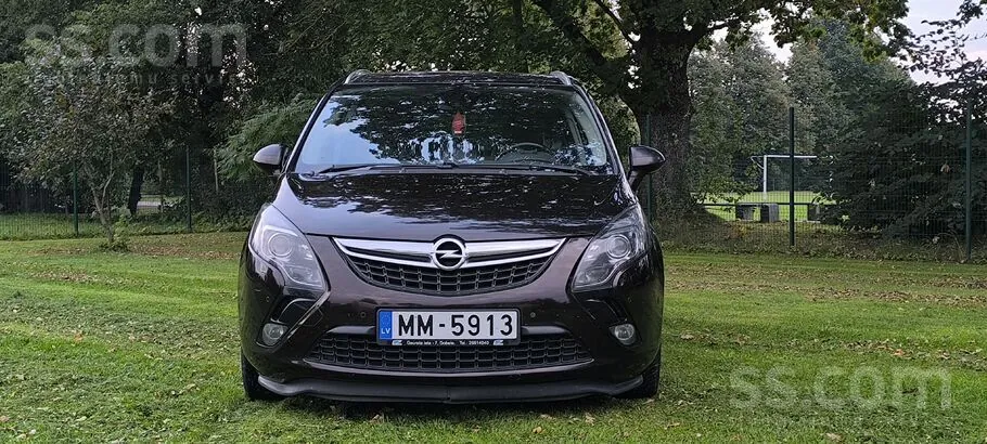 Opel Zafira 2015 photo 2