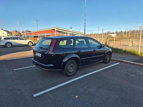 Ford Focus 2006 photo 2