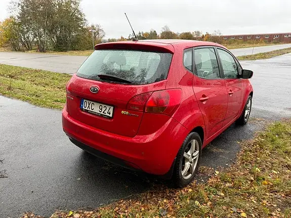 Kia Venga 2011 photo 4
