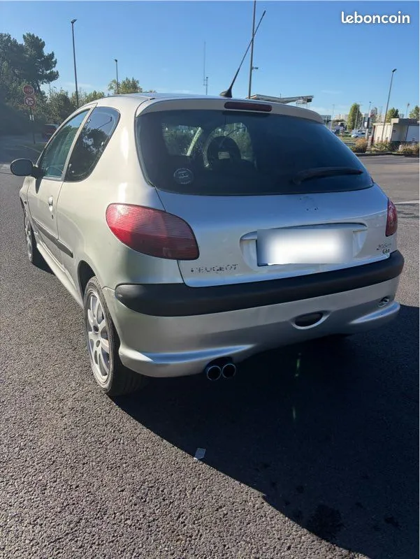 Peugeot 206 2002 photo 2