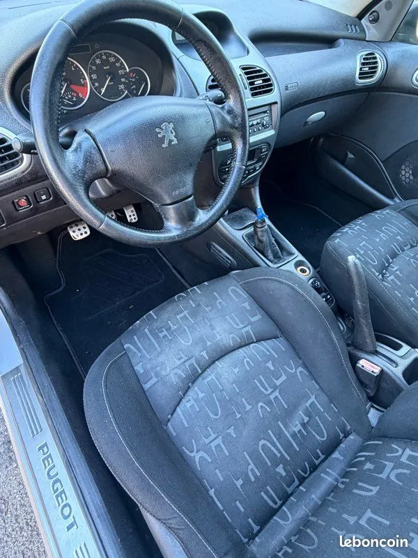 Peugeot 206 2002 photo 3