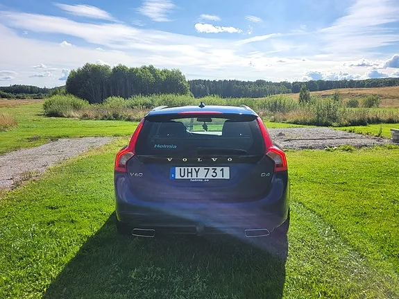 Volvo V60 2014 photo 3