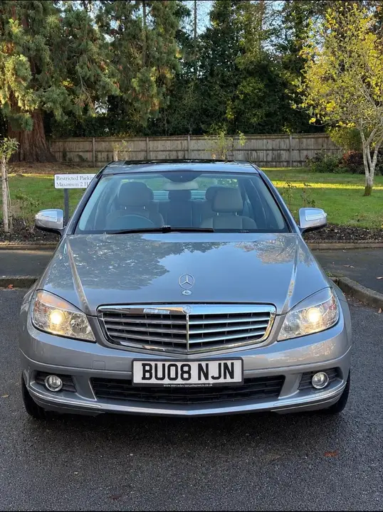 Mercedes-Benz C200